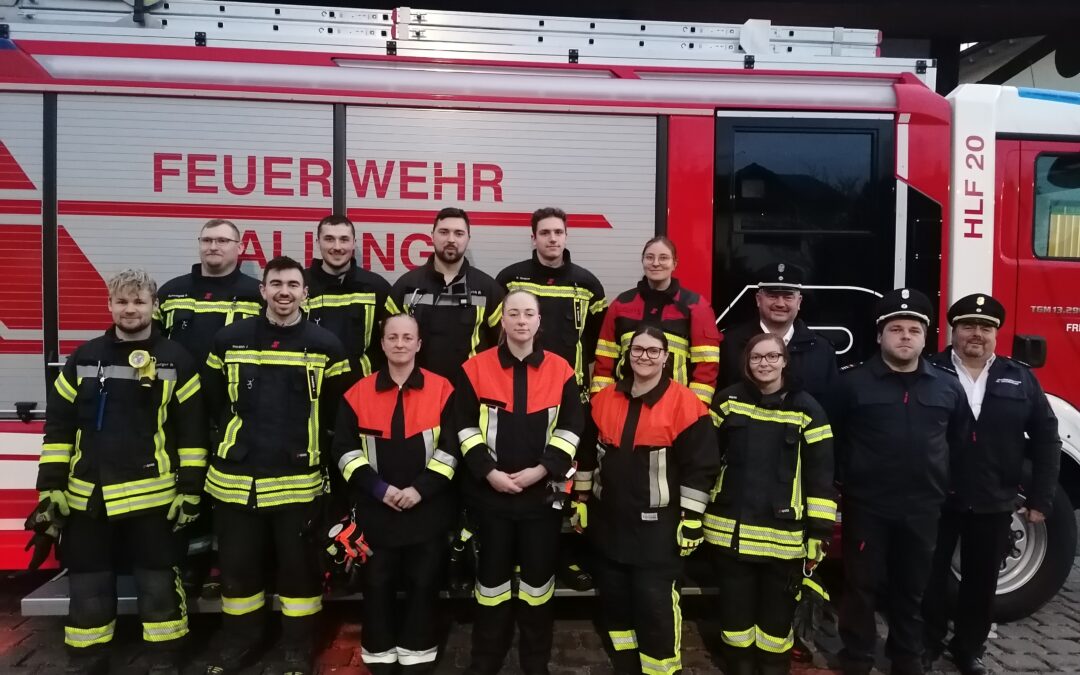Lallinger Feuerwehr stellt Ausbildungsstand unter Beweis